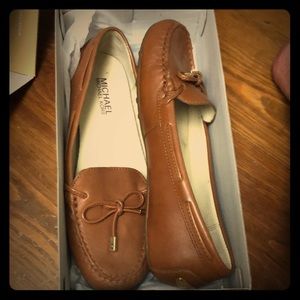 Michael Kors Daisy Moc color: Luggage